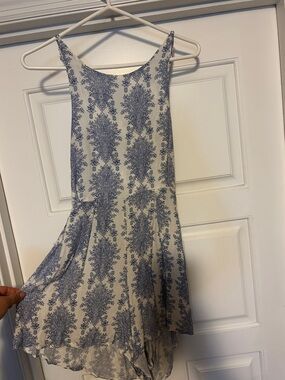 Sleeveless Blue & White Printed Romper
